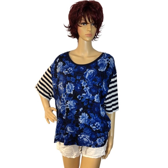 GAP Tops - GAP MIXED MEDIA PRINT TOP